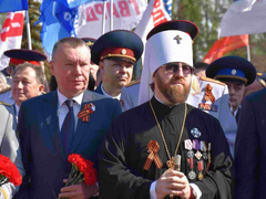 Тысячи саратовцев в День Победы почтили память героев на Соколовой горе
