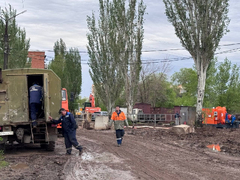 Ремонт коллектора в Энгельсе: число машин для подвоза воды увеличат в 2 раза