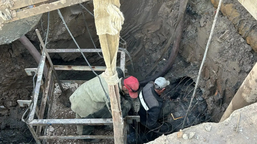 В Энгельсе готовятся к замене поврежденного участка коллектора