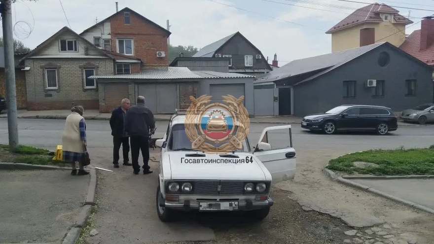 В Саратове машина сбила мужчину на электровелосипеде