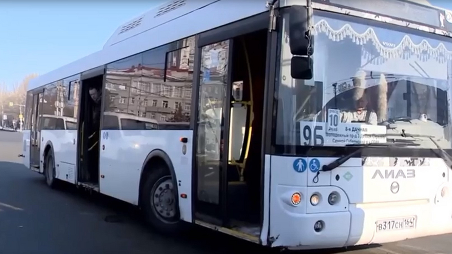 Власти заложили более 7 млн на месяц перевозок пассажиров по центру Саратова