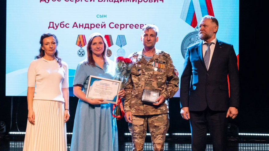 На площадке СГТУ состоялось вручение наград Отец солдата и Окопная свеча