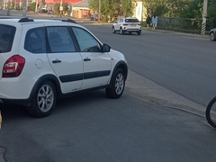 В Саратовской области трактор наехал на девочку