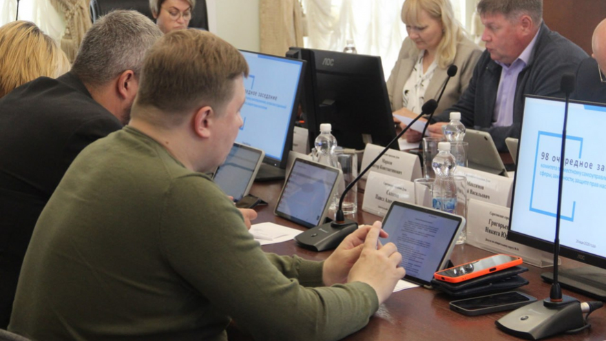 Для оптимизации бюджетных расходов: в мэрии Саратова сокращают число руководителей