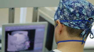 40-процентный ожог тела после эксперимента со спиртом: к лечению мальчика из Саратовской области присоединились московские врачи