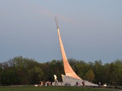 В июне в Парке покорителей космоса зарегистрируют браки и вручат паспорта