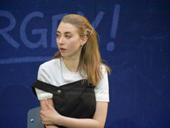 Космос в Саратовском театре драмы: спектакль об иллюзиях и памяти