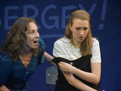 Космос в Саратовском театре драмы: спектакль об иллюзиях и памяти