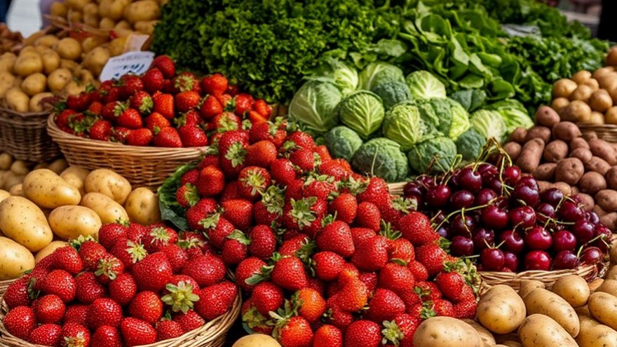 В Саратове открылись ярмарки с овощами и ягодами: время работы и адреса