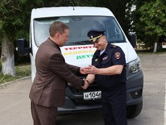 В Саратове появился мобильный детский автогородок