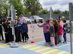 В Саратове появился мобильный детский автогородок