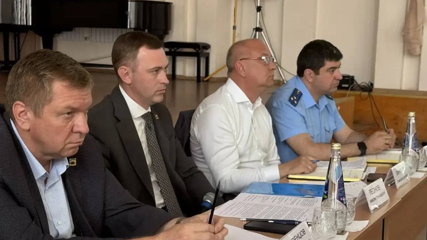 Энгельсские власти планируют установить приборы учета тепла в домах до отопсезона
