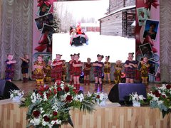 В Энгельсском доме-интернате торжественно поздравили сотрудников с профессиональными праздниками 