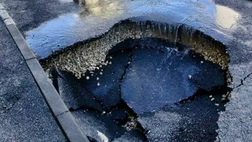 Мэрия Саратова пообещала высокие штрафы за неогороженные коммунальные ямы
