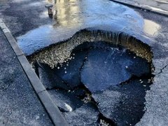 Мэрия Саратова пообещала высокие штрафы за неогороженные коммунальные ямы