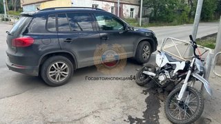 В Саратове 15-летний питбайкер пострадал в ДТП с кроссовером