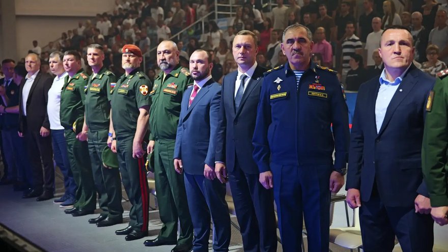 Замминистра обороны в Саратове открыл соревнования по боксу на Кубок ВС РФ