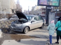 Полицейские ищут свидетелей аварии в центре Саратова