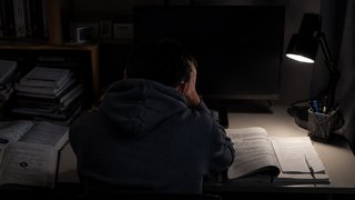 Аферисты предлагают школьникам купить ответы на ЕГЭ