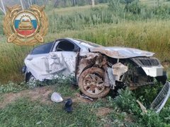 Двое перевернулись на иномарке под Вольском