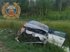 Двое перевернулись на иномарке под Вольском