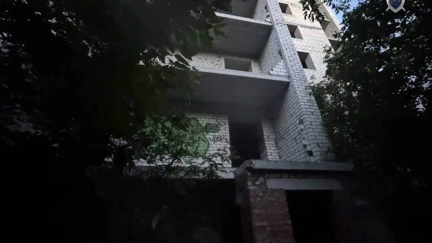 В Саратове школьница покалечилась в заброшке