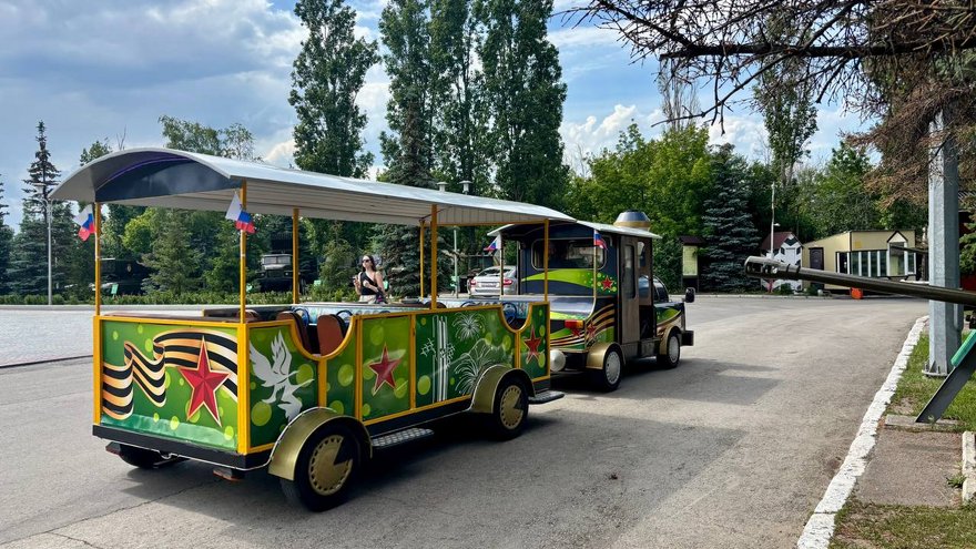 В Саратове в Парке Победы и у цирка нашли незаконные детские паровозики