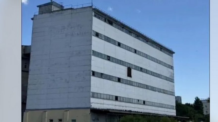 Шестиэтажный склад около саратовской набережной продают за 200 млн