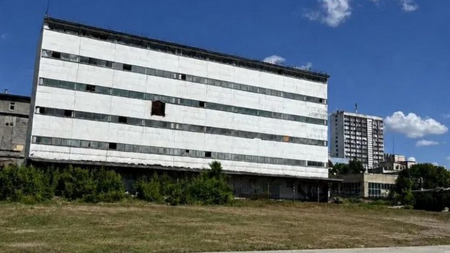Шестиэтажный склад около саратовской набережной продают за 200 млн