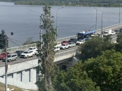 ДТП парализовало движение на мосту Саратов-Энгельс