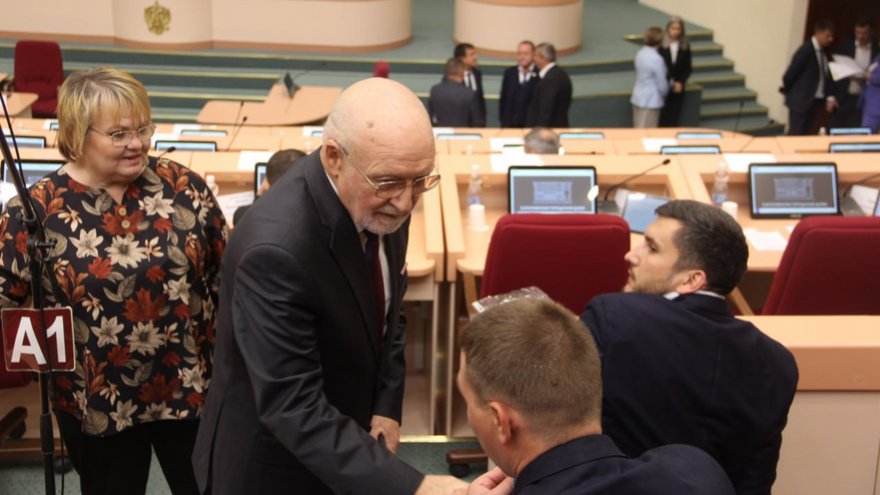 Мэр Саратова отчитался о награждении тысячи ветеранов