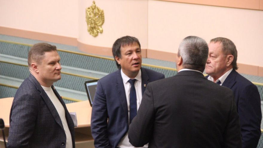 Мэр Саратова отчитался о награждении тысячи ветеранов