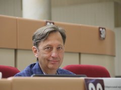 Мэр Саратова отчитался о награждении тысячи ветеранов