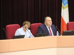 Мэр Саратова отчитался о награждении тысячи ветеранов