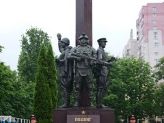 В Саратове открыли мемориал в честь погибших в боях нацгвардейцев