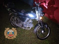 Под Саратовом ночью опрокинулся мопед с мальчиками 11 и 12 лет