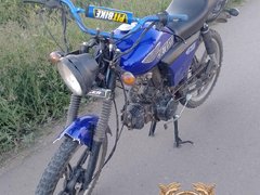 В Саратовской области подросток на мопеде сбил 12-летнюю девочку
