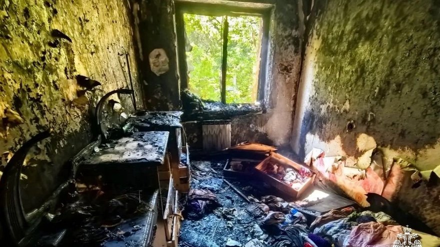 На пожаре в саратовской многоэтажке пострадал ребенок
