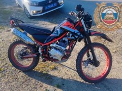 В Саратове 16-летняя мотоциклистка угодила под машину