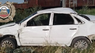 Под Пугачевом разбилась девушка на Ладе