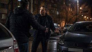 Саратовцу сломали челюсть в конфликте из-за парковки