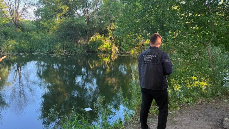 В пруду под Саратовом нашли мертвого мужчину