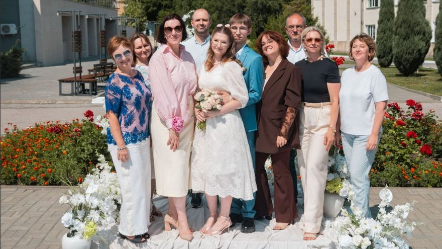 Студенты СГТУ зарегистрировали брак в День семьи, любви и верности 