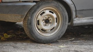 Гонщик с ножом пообещал убить жаловавшуюся на него женщину