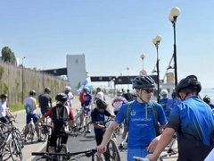 На 8-километровой набережной Саратова устроили велопробег