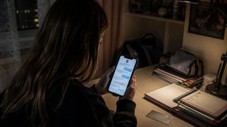 В Саратове у школьницы выманили 32 тысячи с помощью взломанной страницы