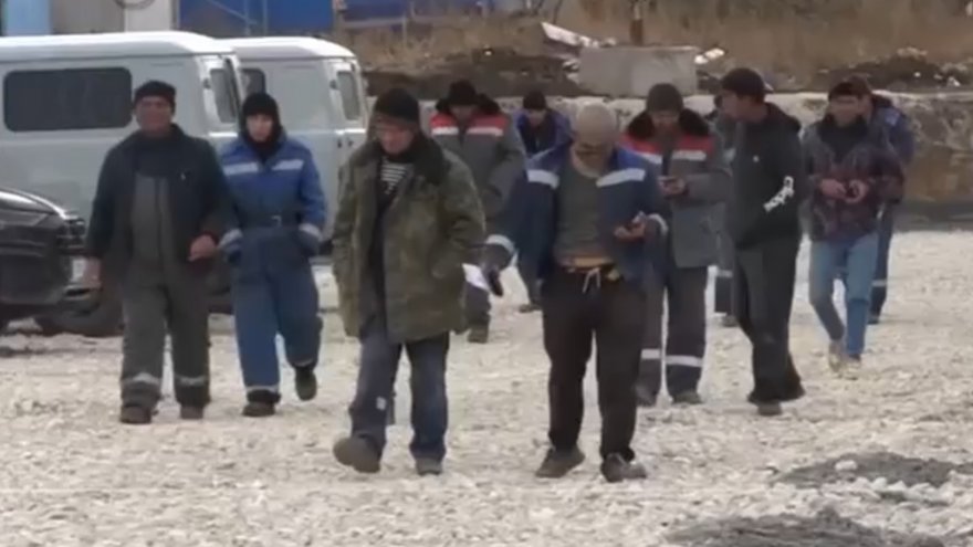 Саратовцы незаконно поселили мигрантов в Большое Свинорье в Новой Москве
