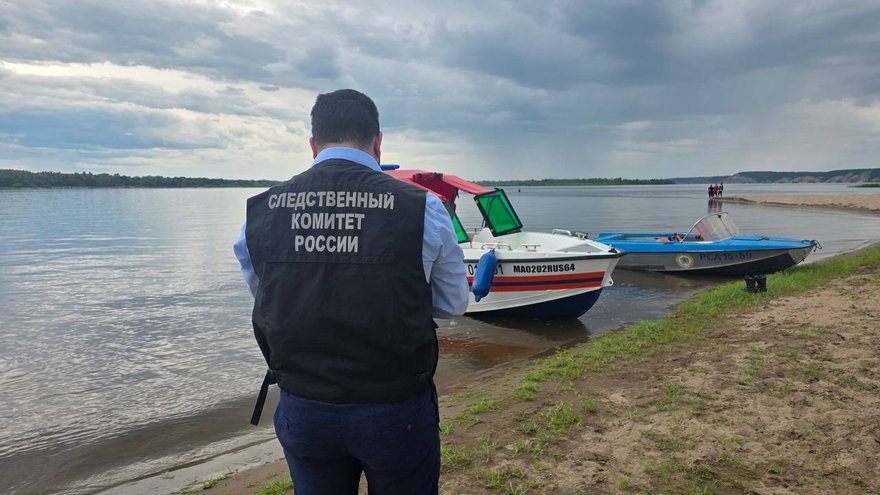 Во время отдыха под Саратовом утонули 9-летний мальчик и его отец