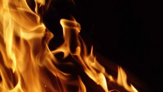 В Вольске 55 сотрудников МЧС тушили трехэтажное здание