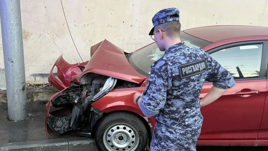 В Саратове после ДТП спасли женщину с сердечным приступом